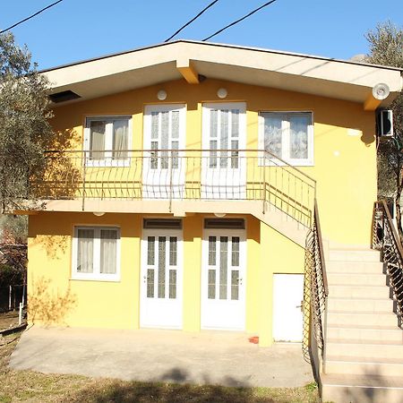 Apartments Todorovic Petrovac Екстер'єр фото