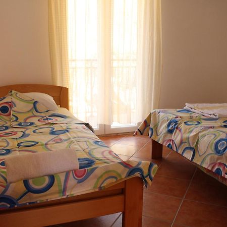 Apartments Todorovic Petrovac Екстер'єр фото