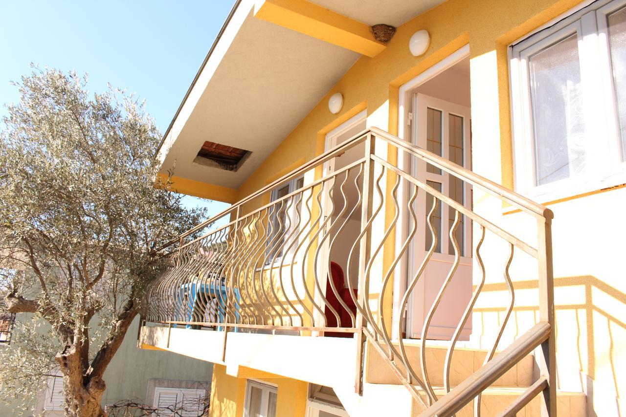 Apartments Todorovic Petrovac Екстер'єр фото