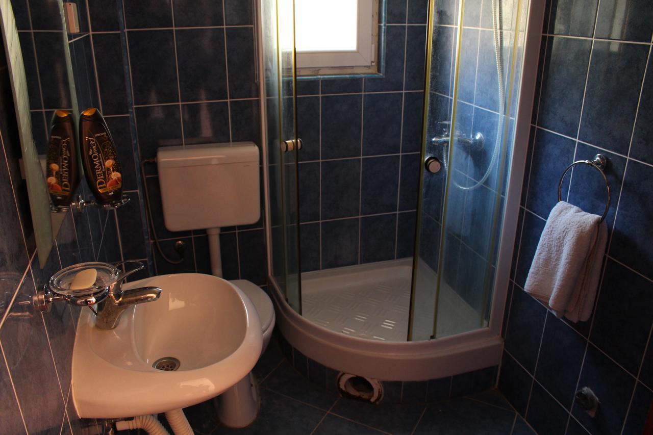 Apartments Todorovic Petrovac Екстер'єр фото